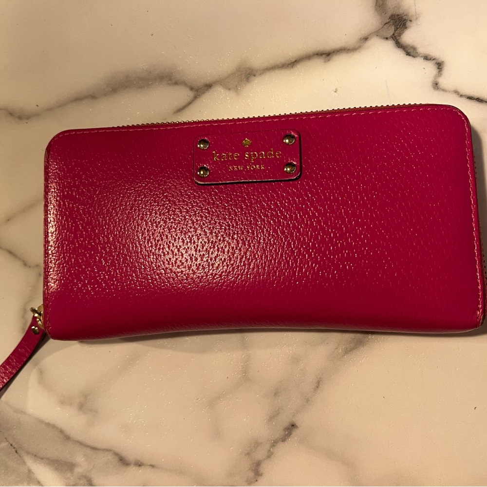 Kate Spade Wallet. Color: Pink.